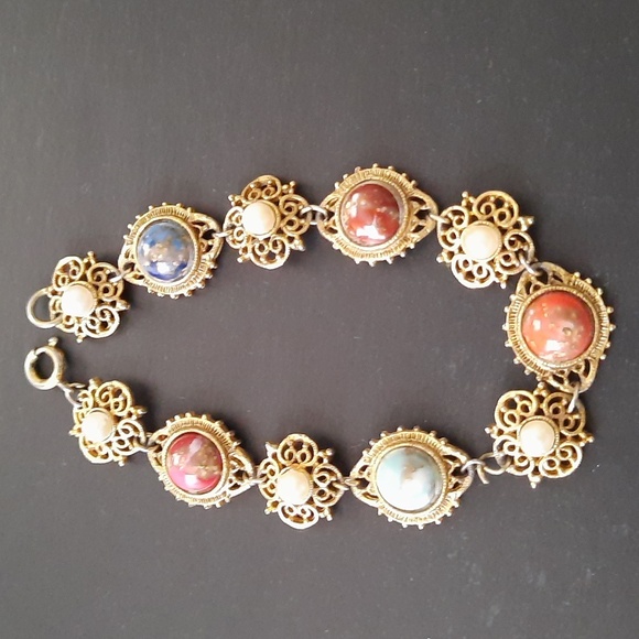 Vintage Jewelry Bundle - Picture 2 of 7